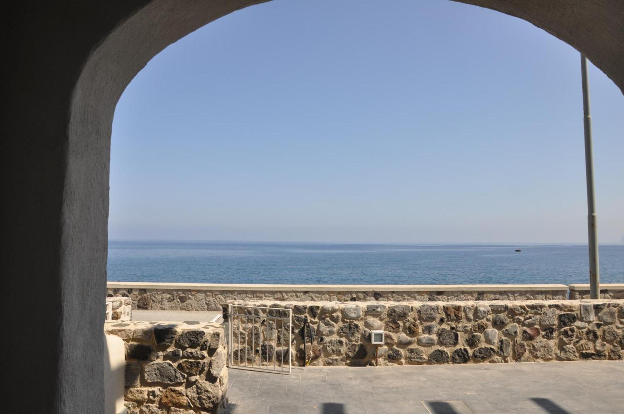Nerossidiana Aparthotel Acquacalda Exterior photo